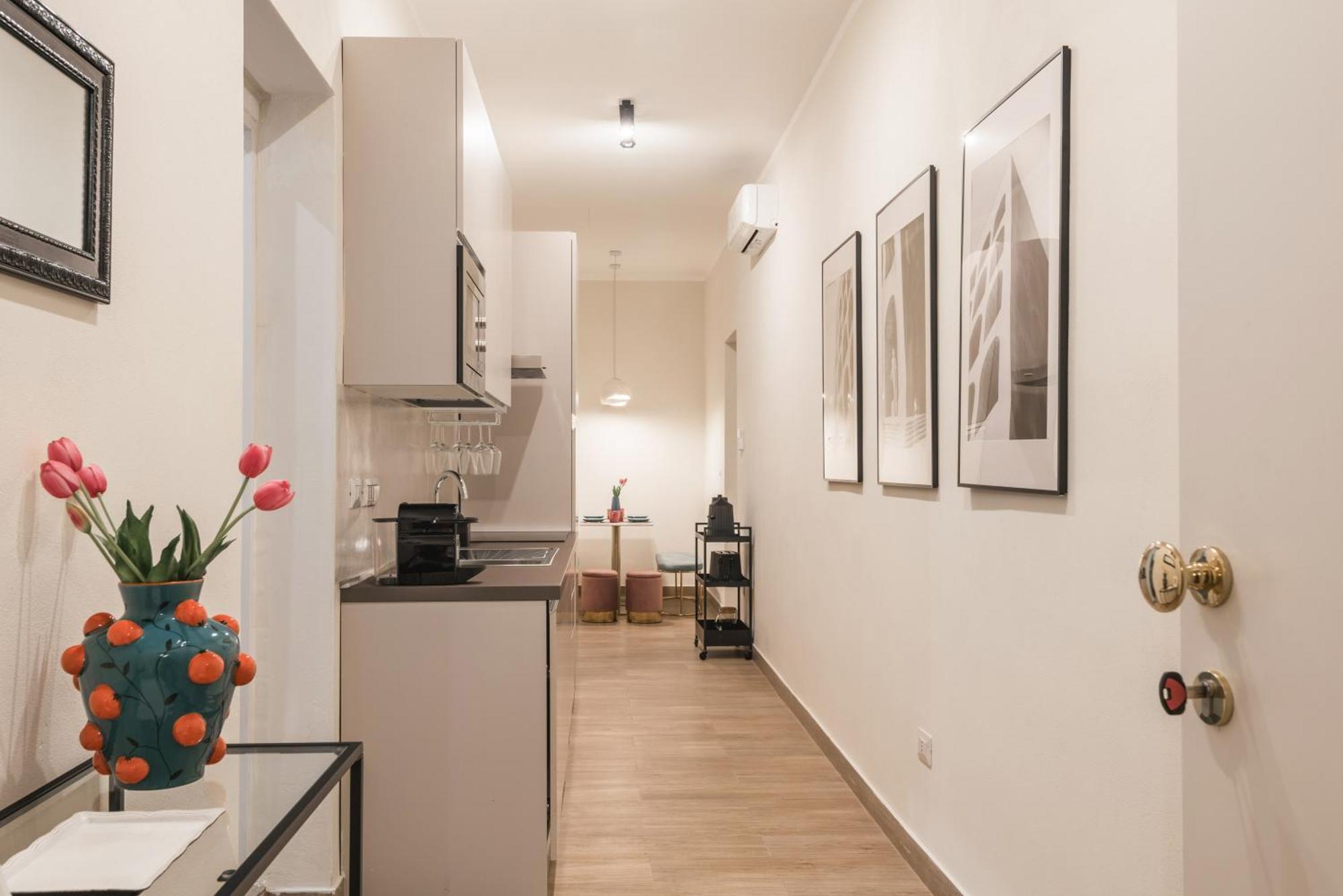 C3 Top Class Apartment, 2 Camere Da Letto, 2 Bagni, Giardino Distante 15 Minuti A Piedi Da Fontana Di Trevi Rom Exteriör bild